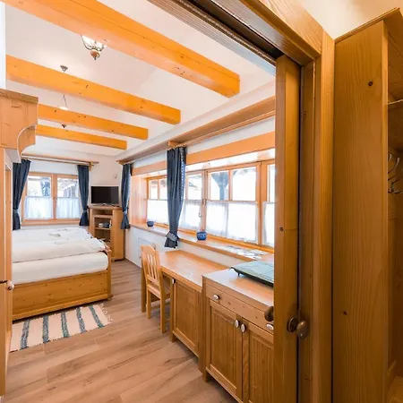 Valasske Resort 3*